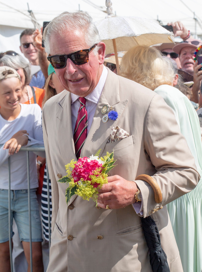 L-attjo blomutställning med prins Charles och Camilla