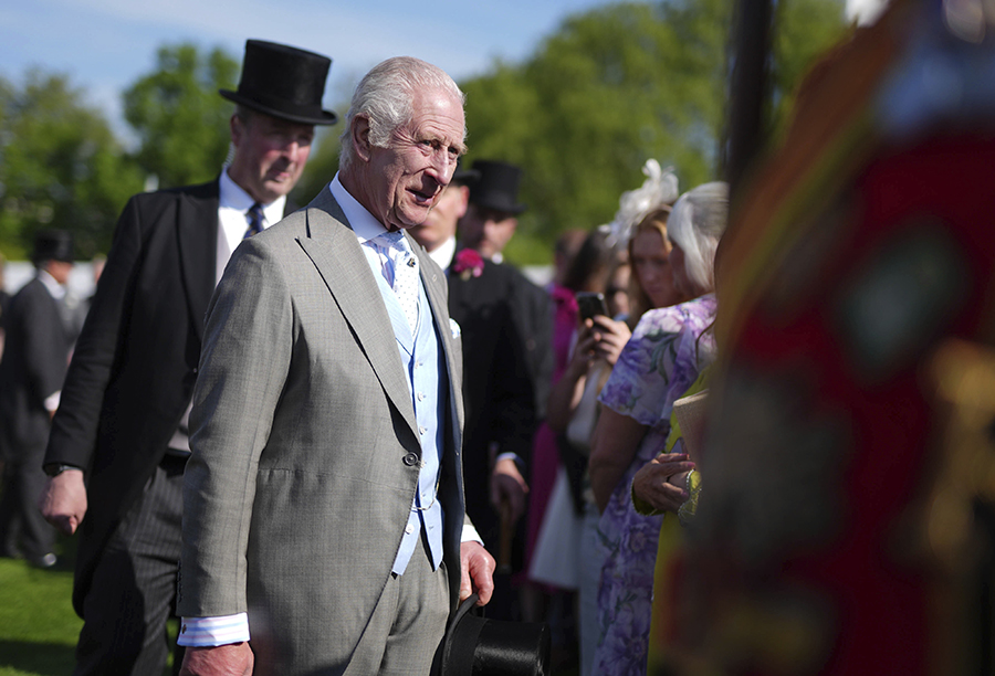 Prins Harry i tårar efter kung Charles nya skymf