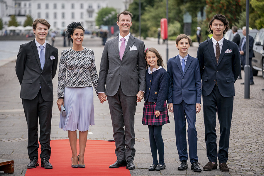 Danske modellprinsens sköna revansch på kung Frederik