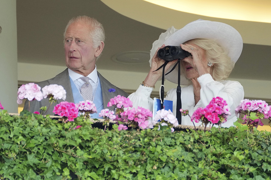 Kung Charles plötsliga beslut med Camilla – bryter upp