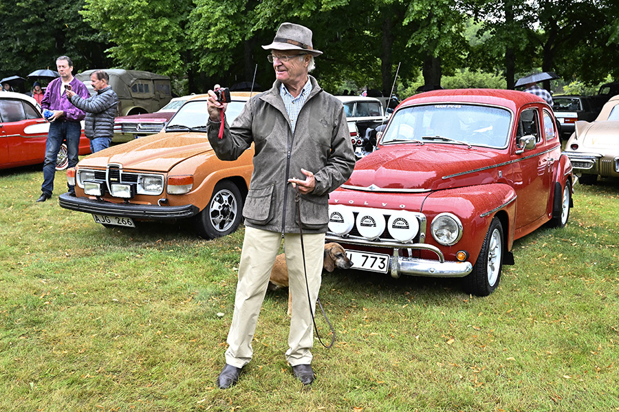 Kungens fartfyllda motorfest med drottning Silvia på Öland