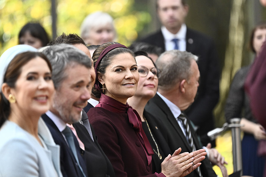 Bild-Extra: Victorias eleganta succé med prins Daniel i Berlin