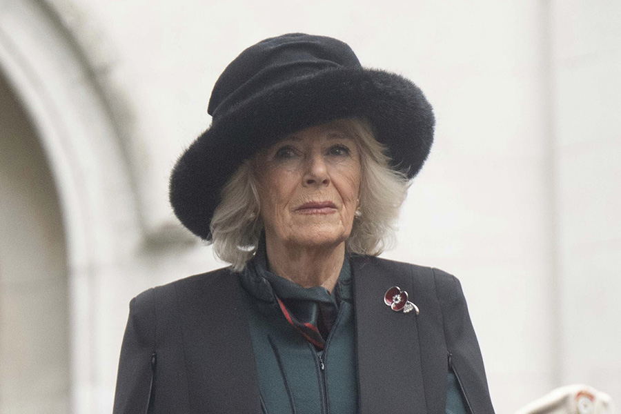 Drottning Camilla fortsatt sjuk med allvarliga bröstproblem