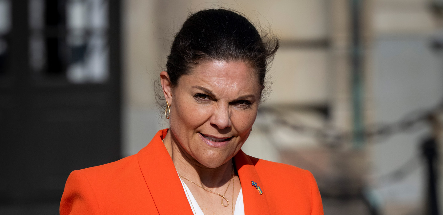 Victoria Reser Till Indonesien Hovet Bekr ftar L ngresan