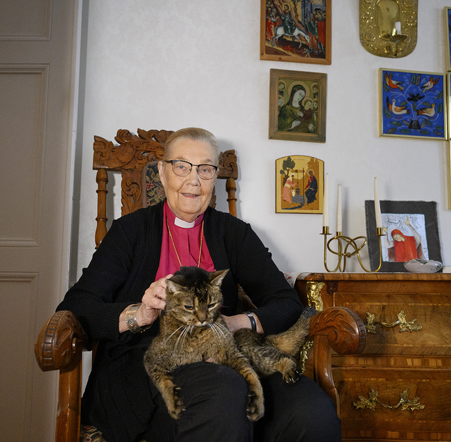 Kungens djupa sorg efter plötsliga dödsfallet i helgen