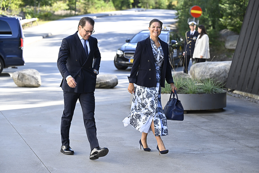 Victorias comeback efter semestern – nya bilderna!