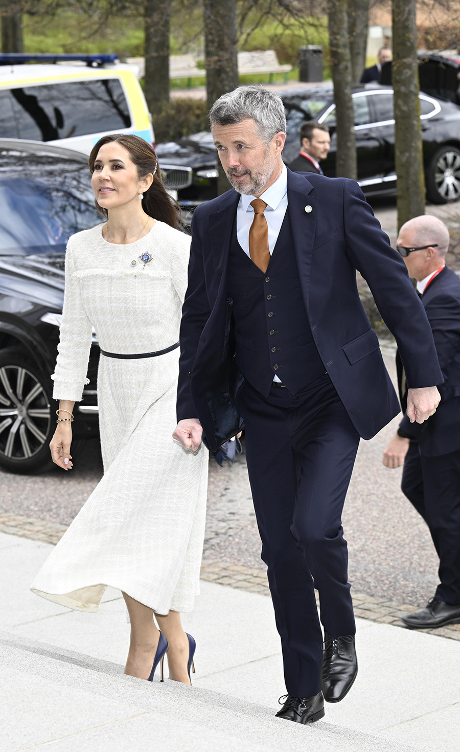 Kung Frederik och Mary tvingas söka hjälp – omedelbart!