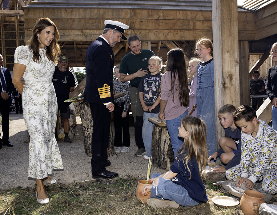 Kung Frederik och Mary visar upp nya kärlekslyckan