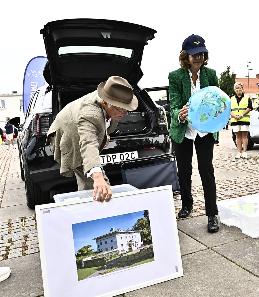 Stort jubel för kungen under bilfesten på Öland