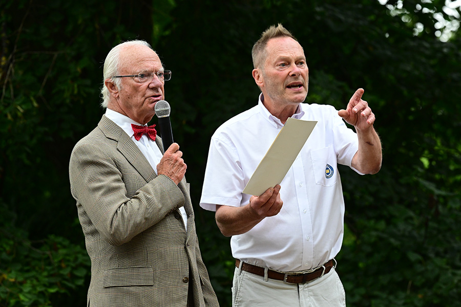 Stort jubel för kungen under bilfesten på Öland