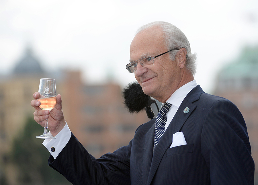 Kungens utspel mot kändiskvinnan på festen