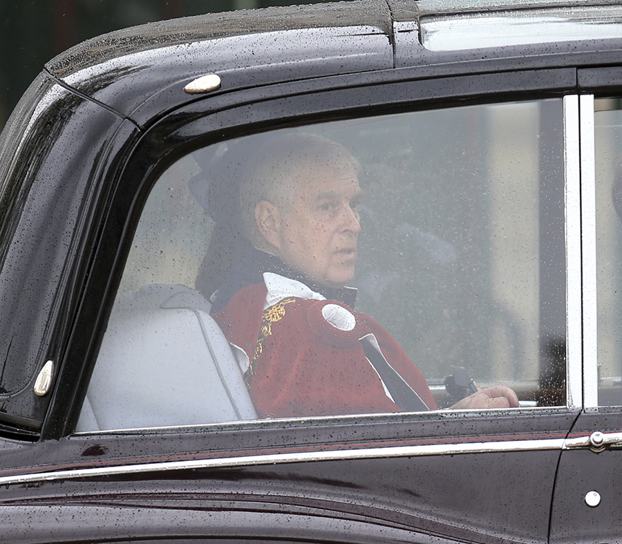 Kung Charles lömska plan: deportera Andrew till öknen