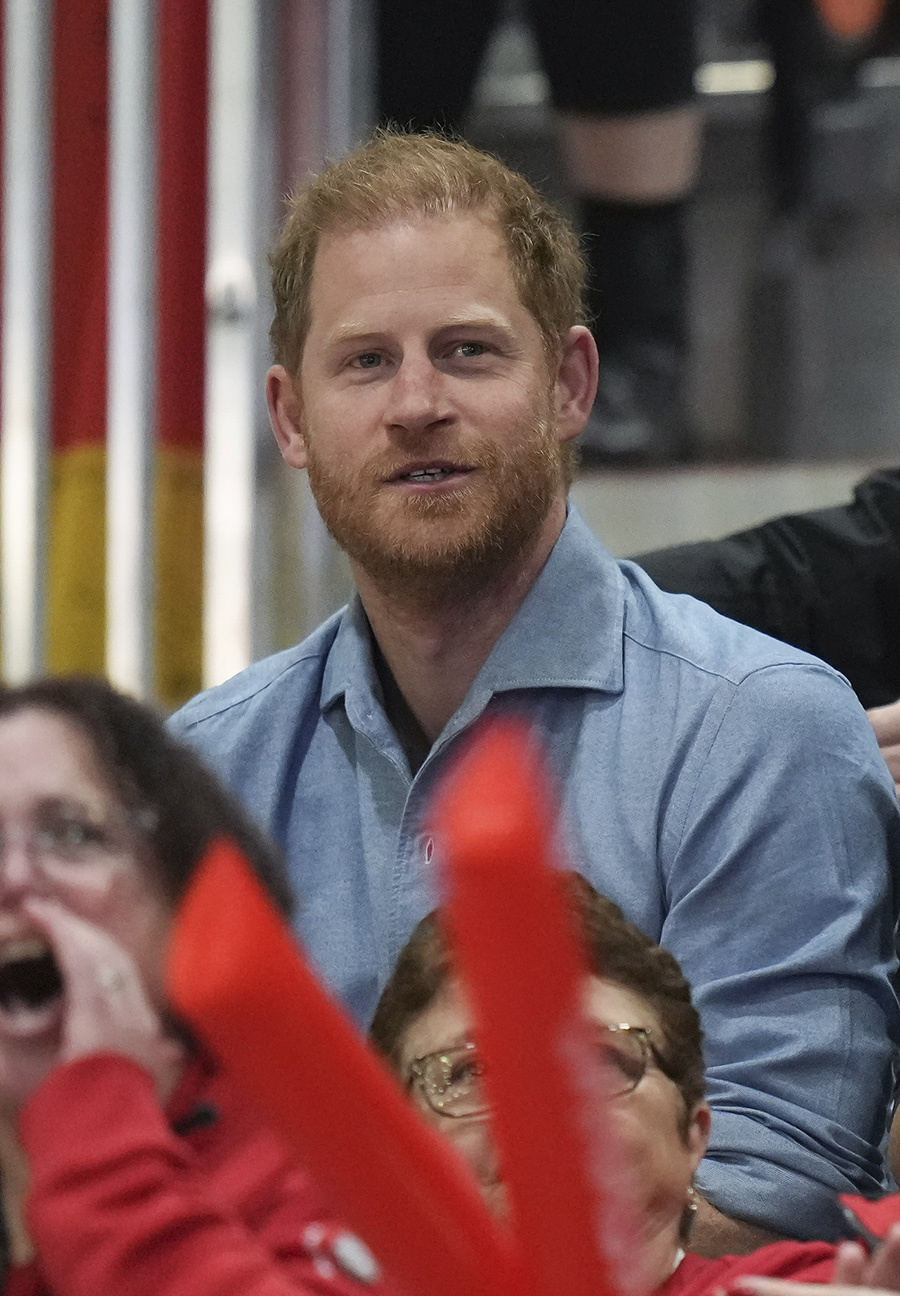 Prins Harry slog ner sin farbror – blodigt bråk med Andrew