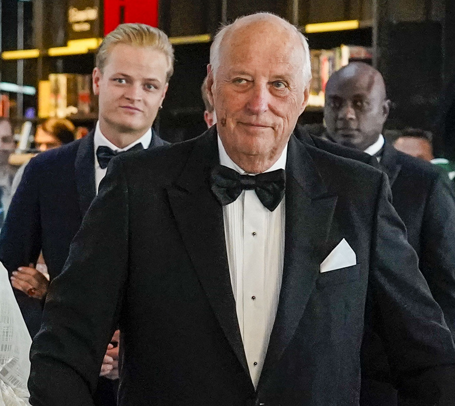 Dureks attack mot kung Harald – behandlades som Meghan!