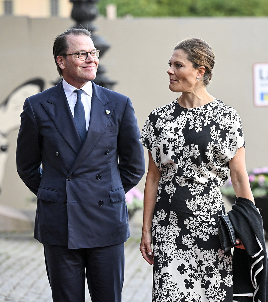 Victorias plötsliga utspel under frånvaron med prins Daniel