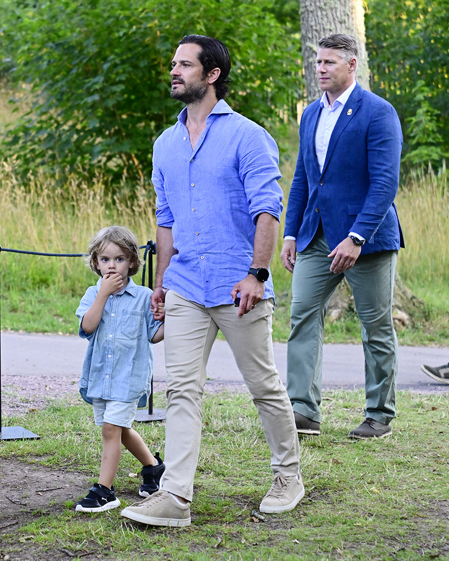 Prins Carl Philip lämnar Villa Solbacken utan Sofia