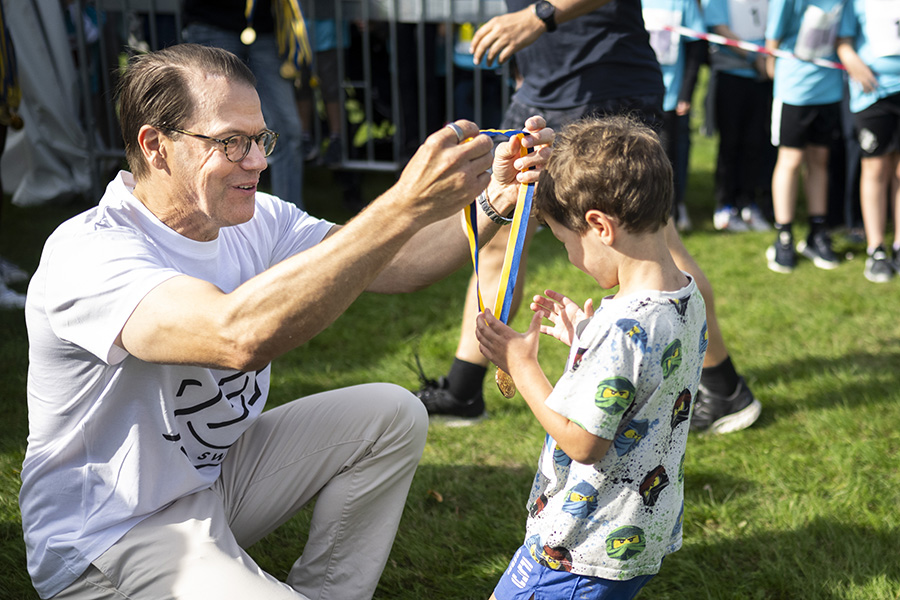 Prins Daniel inkallad till hemligt möte om barnens framtid