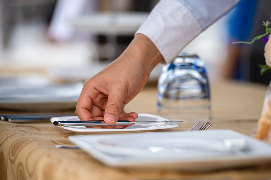 Silvias lyxkrog stänger – larm om smitta skakar gästerna