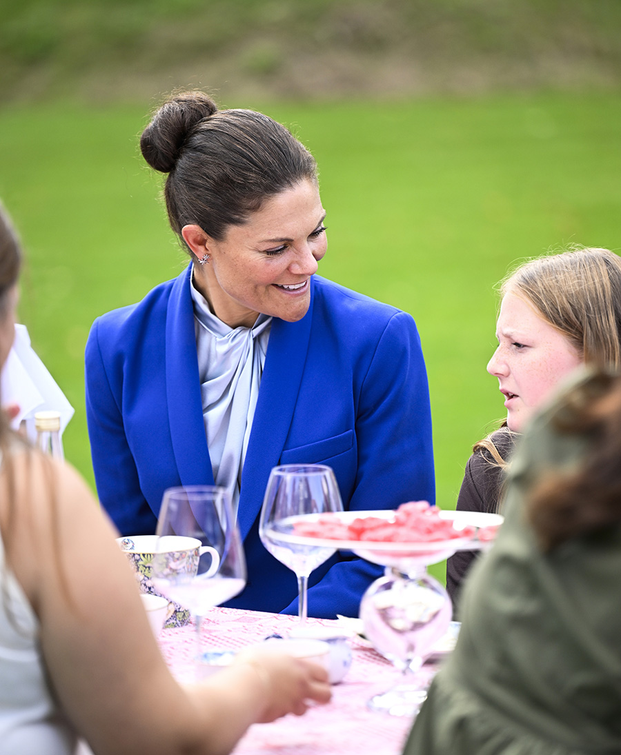 Victorias nya fräsiga frisyr – se bilden som överraskar!