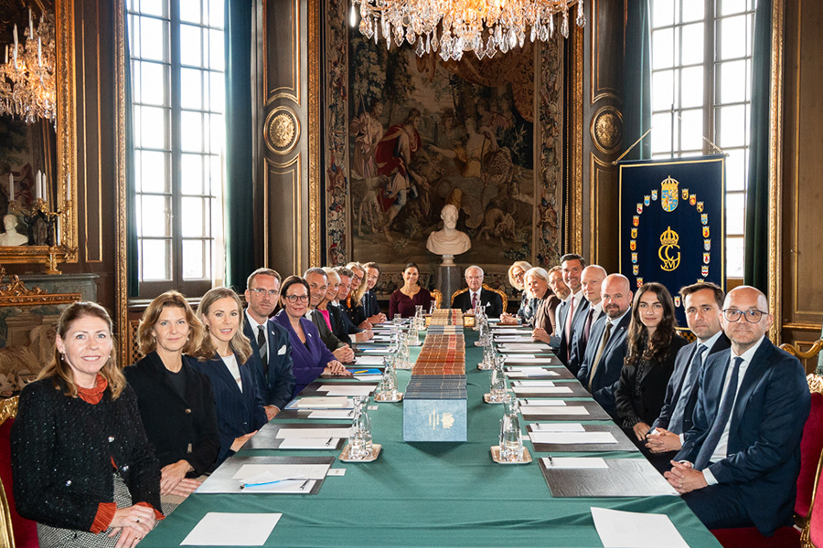 Victorias markering mot kände politikern – vägrade skaka hand