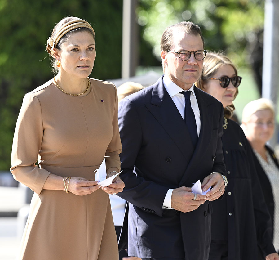 Victorias tysta tårar – prins Daniels varma stöd i Hiroshima