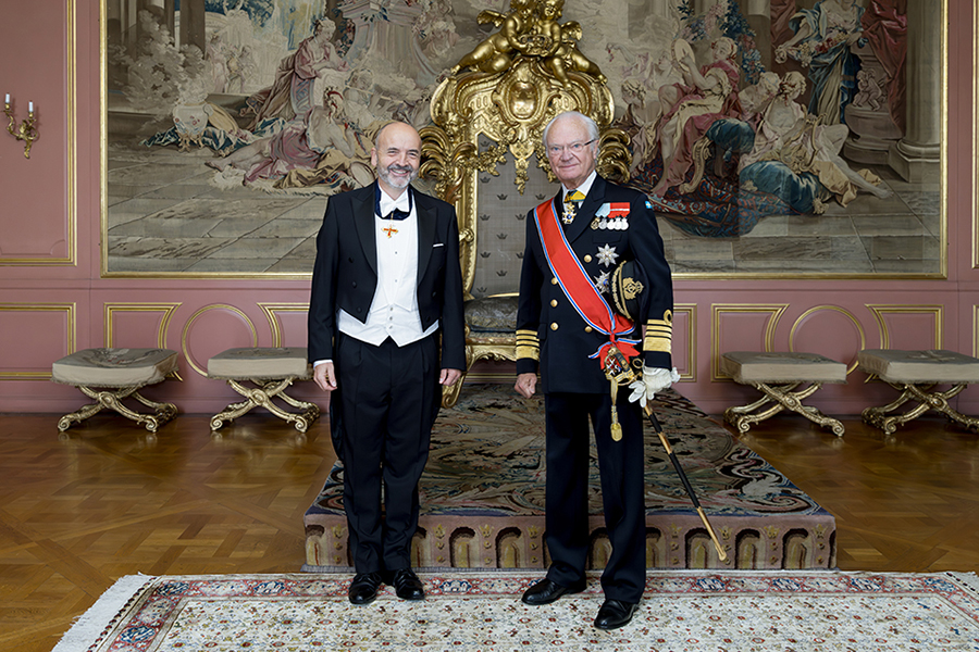 Pompa och ståt när kungen bjöd in ambassadörer till slottet