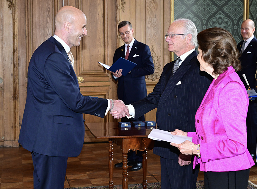 Kändismannens utspel mot Silvia: "Brist på självkritik!"