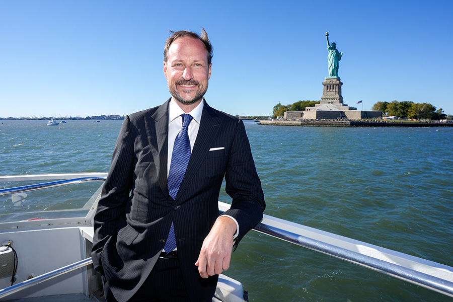 Trista beskedet: Haakon lämnar Mette-Marit och Skaugum