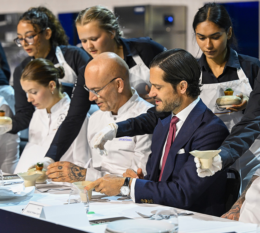 Här tvingas Carl Philip att fatta sitt avgörande beslut