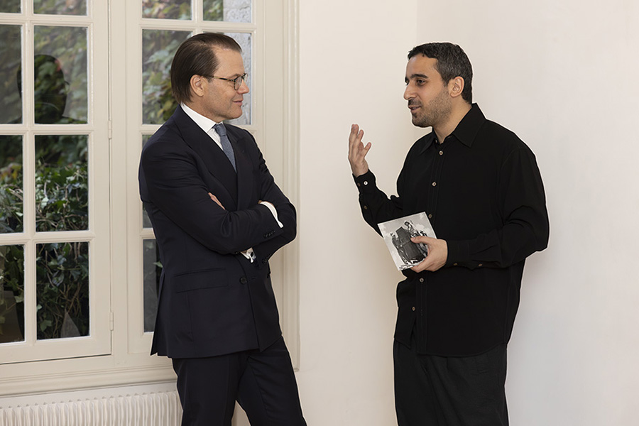 Prins Daniels resa till 39-&aring;ringen i Paris &ndash; bilderna avsl&ouml;jar