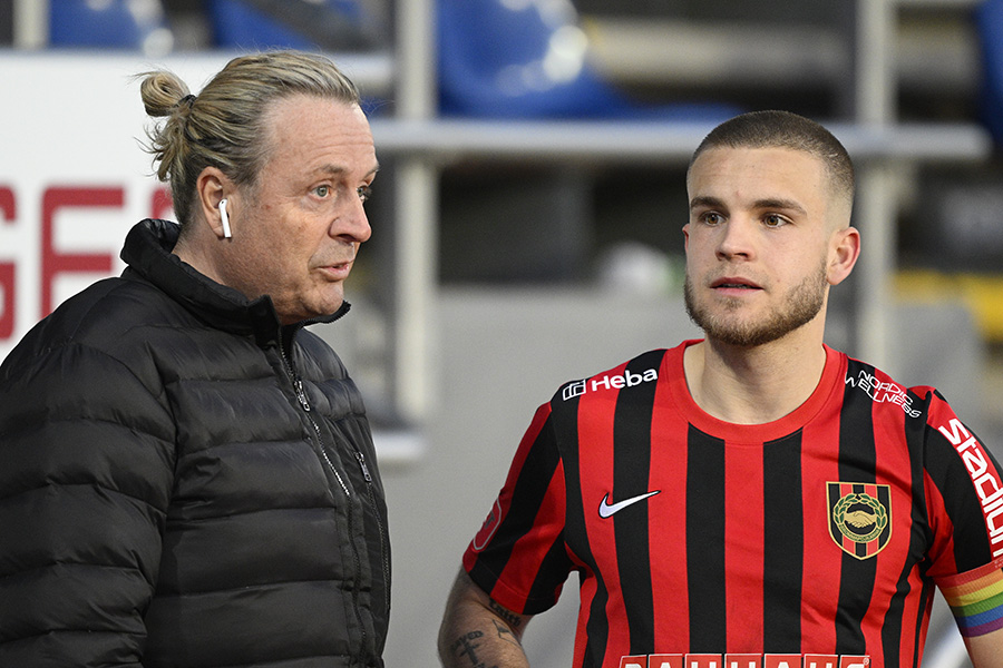 Äntligen: Runar avslöjar babylyckan – storken på väg!