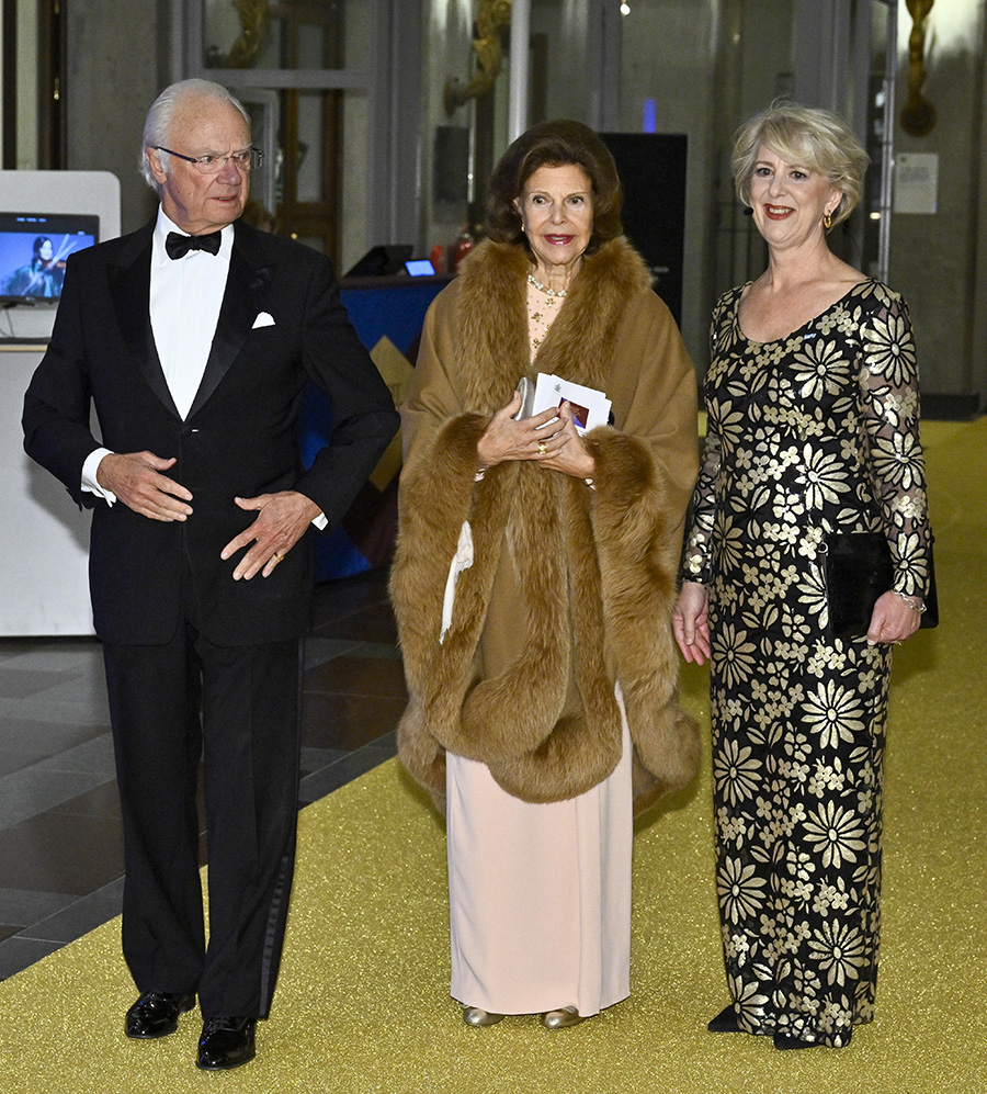 Kändistätt när Silvia gick på fest med kungen – se alla bilderna!