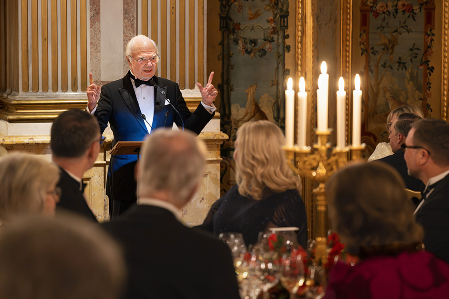 Silvia och Carl Philip på fest med Gunde Svan – se bilderna!