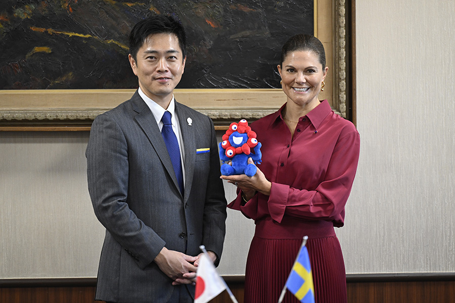 Victorias glammiga look – strålar vackert på utlandsresan!