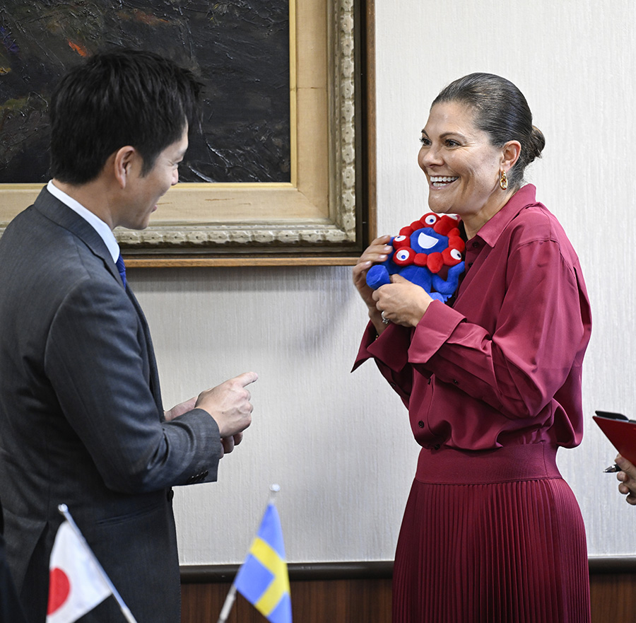 Victorias glammiga look – strålar vackert på utlandsresan!