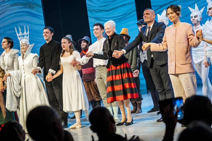 Drottning Sonja och Margrethe stal showen på balettpremiären