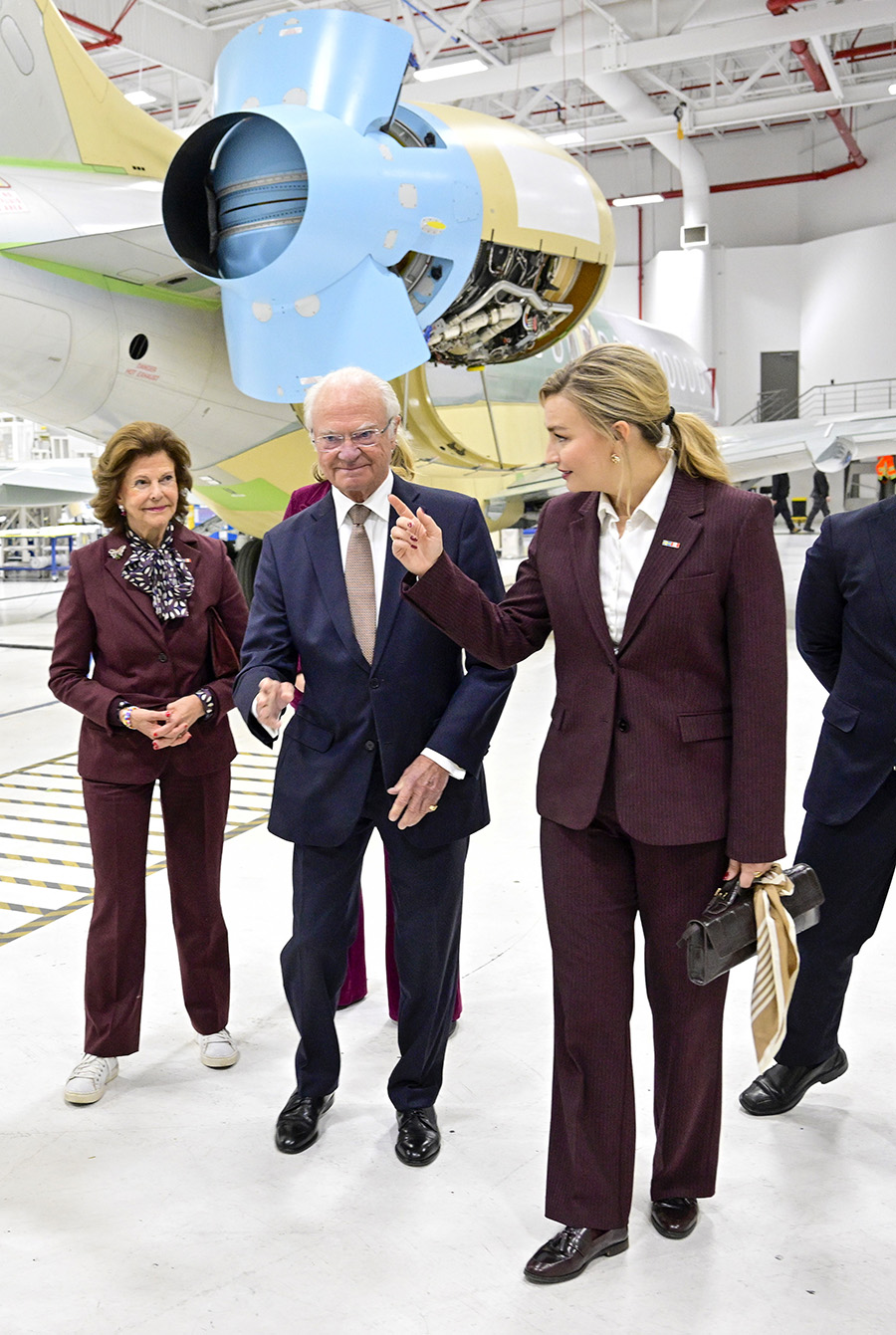 Ebba Buschs kl&auml;dkrock med Silvia &ndash; stilmiss eller fulltr&auml;ff?