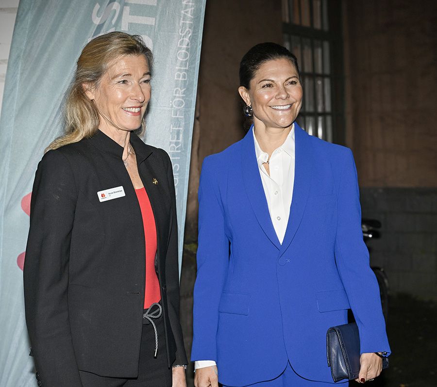 Victoria hyllar hjältarna – som räddade prinsessan Christina