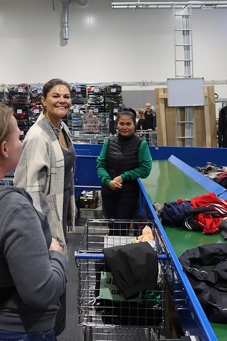 Victorias hemliga bes&ouml;k p&aring; second hand-lagret i f&ouml;rorten