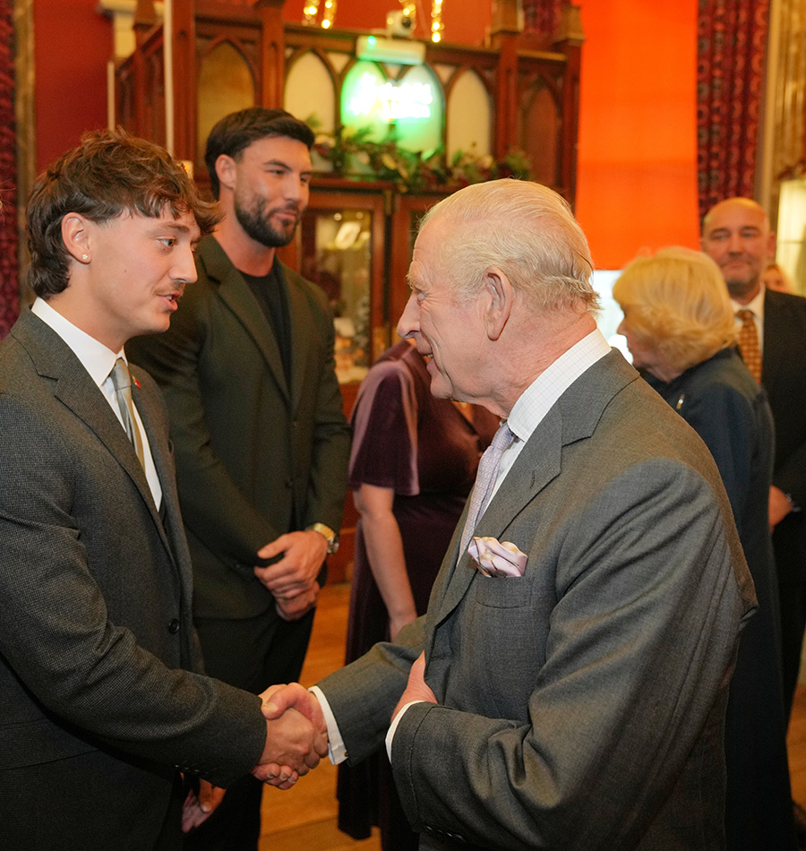 Kung Charles otroliga 77-årsdag – firade i tunnelbanan