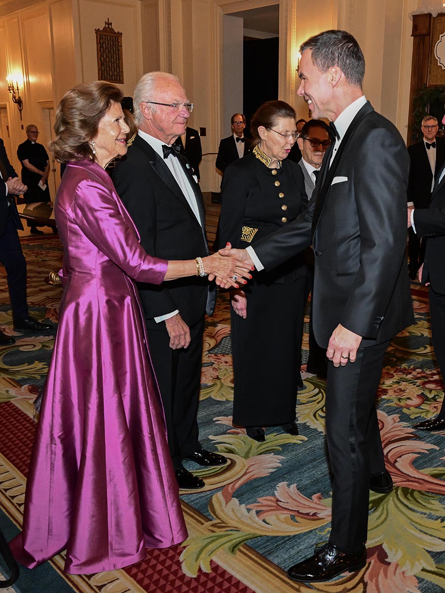 Kungens obetalbara min – under festen med Ebba Busch