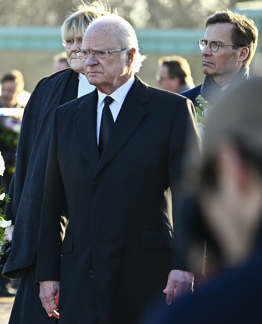 Kungens gripande ord efter bussolyckan i Stockholm