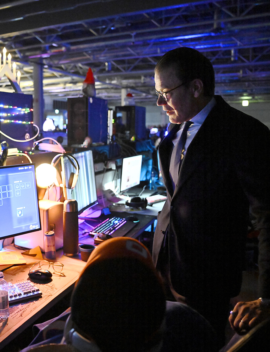 Prins Daniel chockar med total förvandling – bilderna avslöjar!