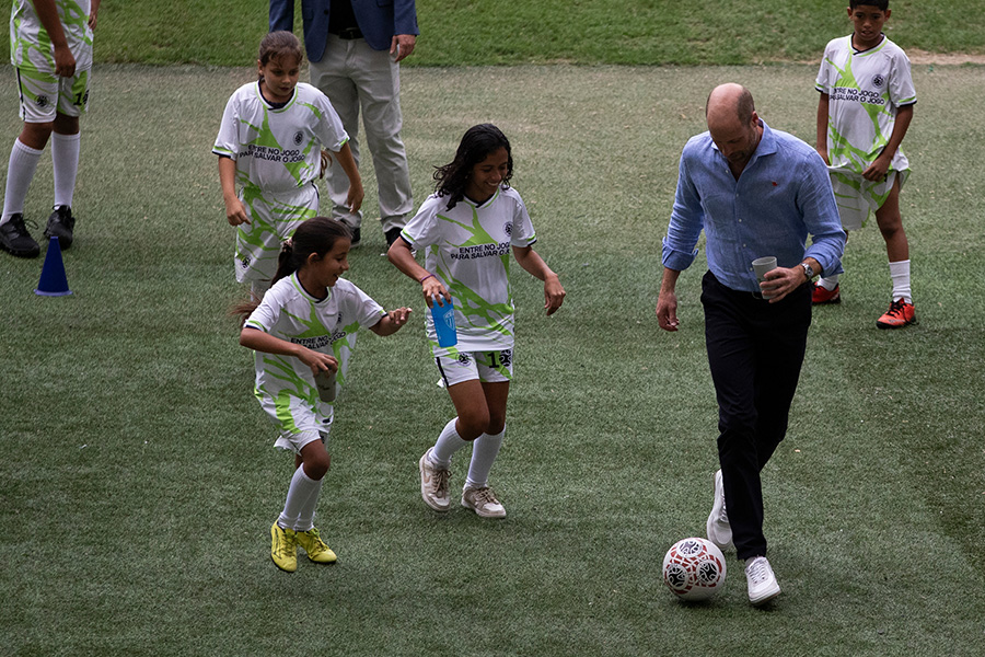 Strumplös William på sportresa – glädjen efter familjekaoset