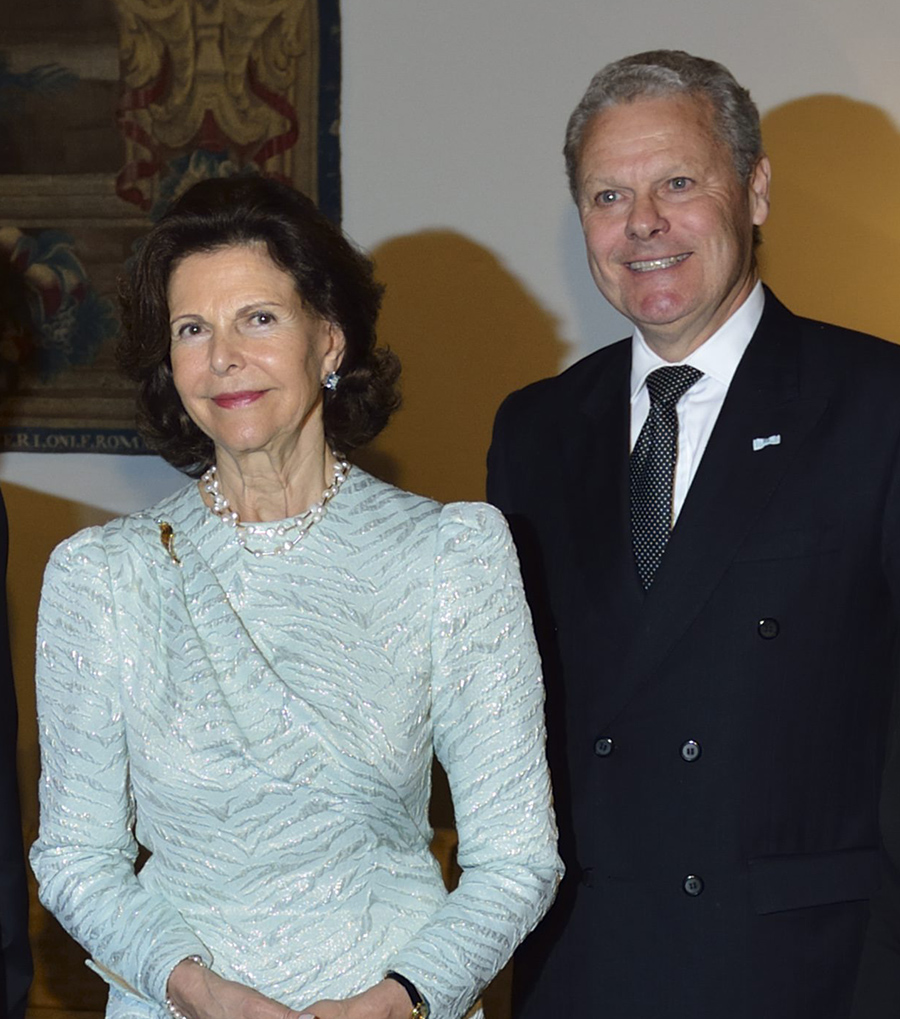 Drottning Silvia i chock efter premi&auml;rministerns fr&auml;cka sk&auml;mt