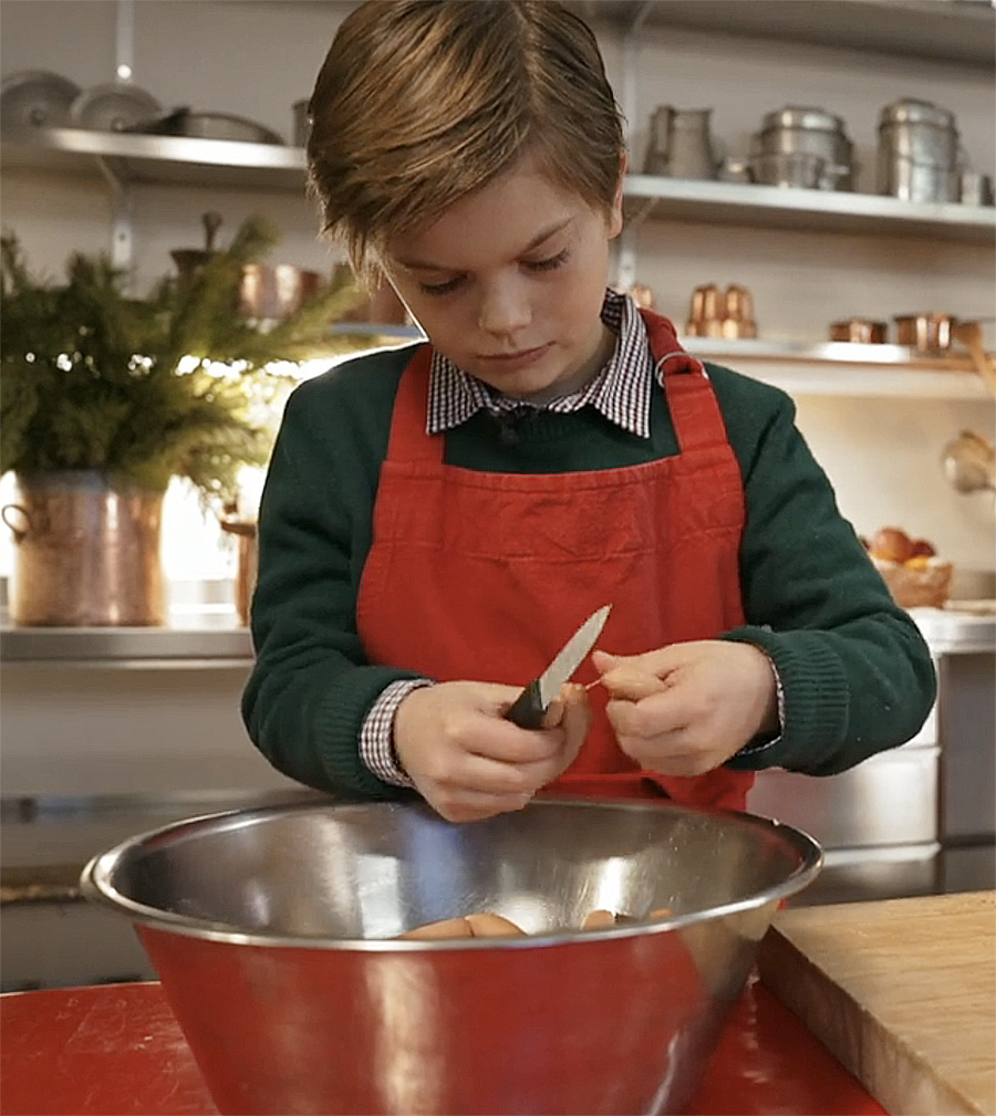 Estelle och Oscars julgl&auml;dje &ndash; k&ouml;ttbullar, skratt och k&ouml;ksmagi