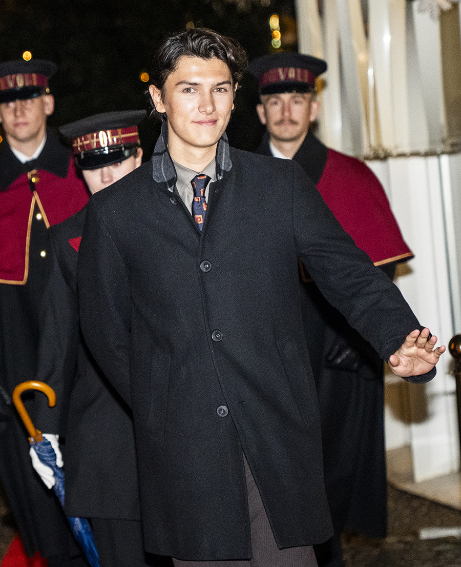 Avslöjat: Danske snyggprinsen blir filmstjärna i Sverige