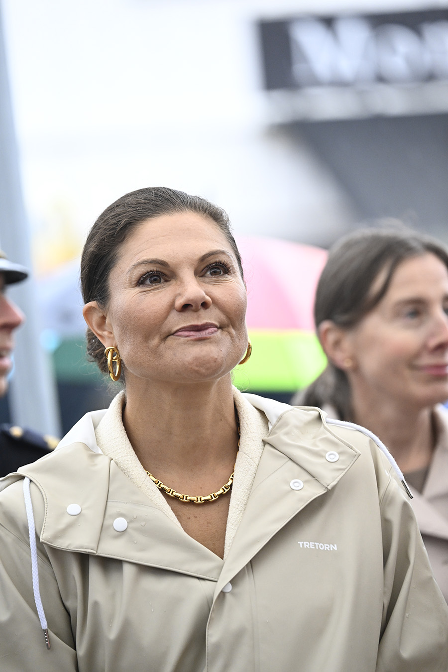 Ok&auml;nd man jagade Victoria och Daniel &ndash; S&auml;po ingrep direkt!