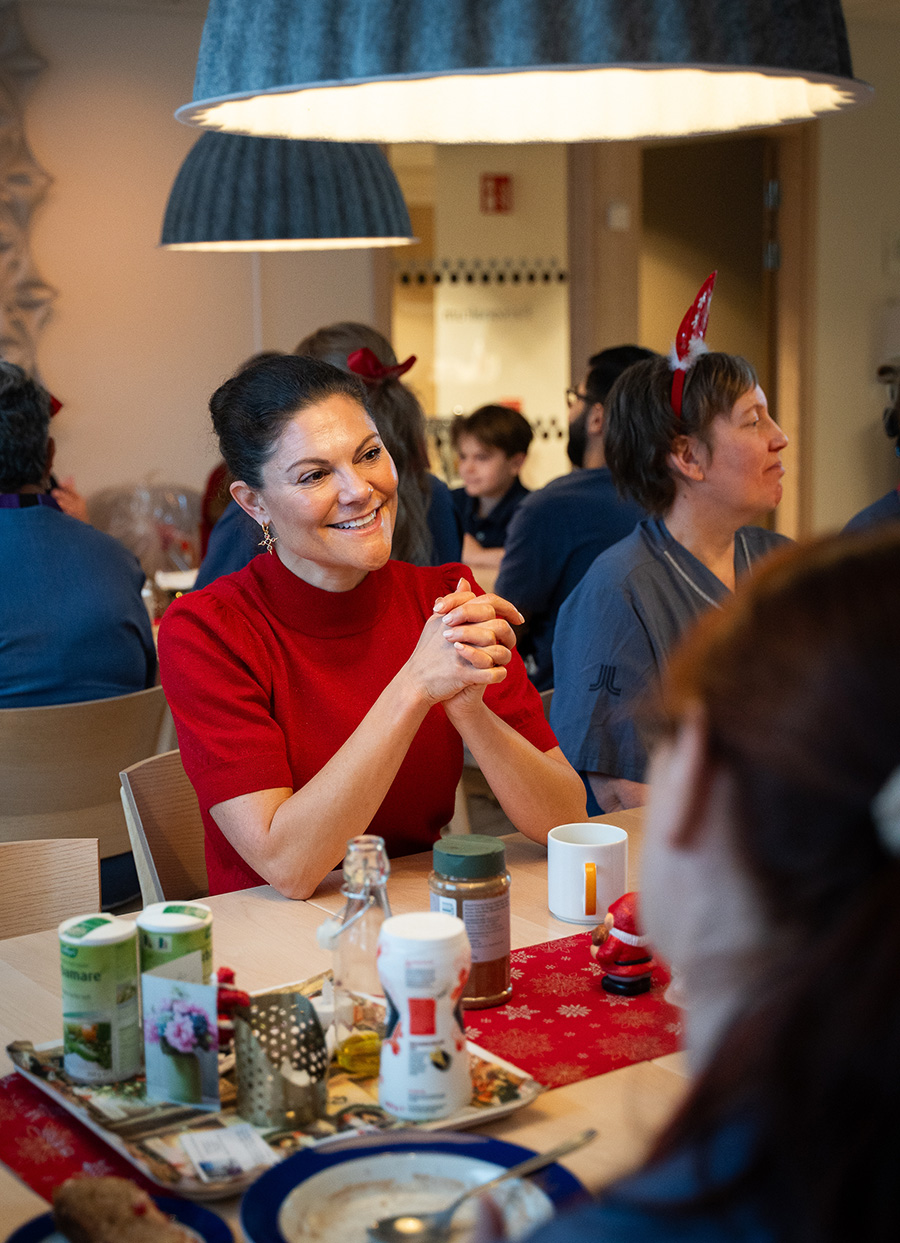 Victoria p&aring; sjukhus med prins Oscar &ndash; mitt under julen