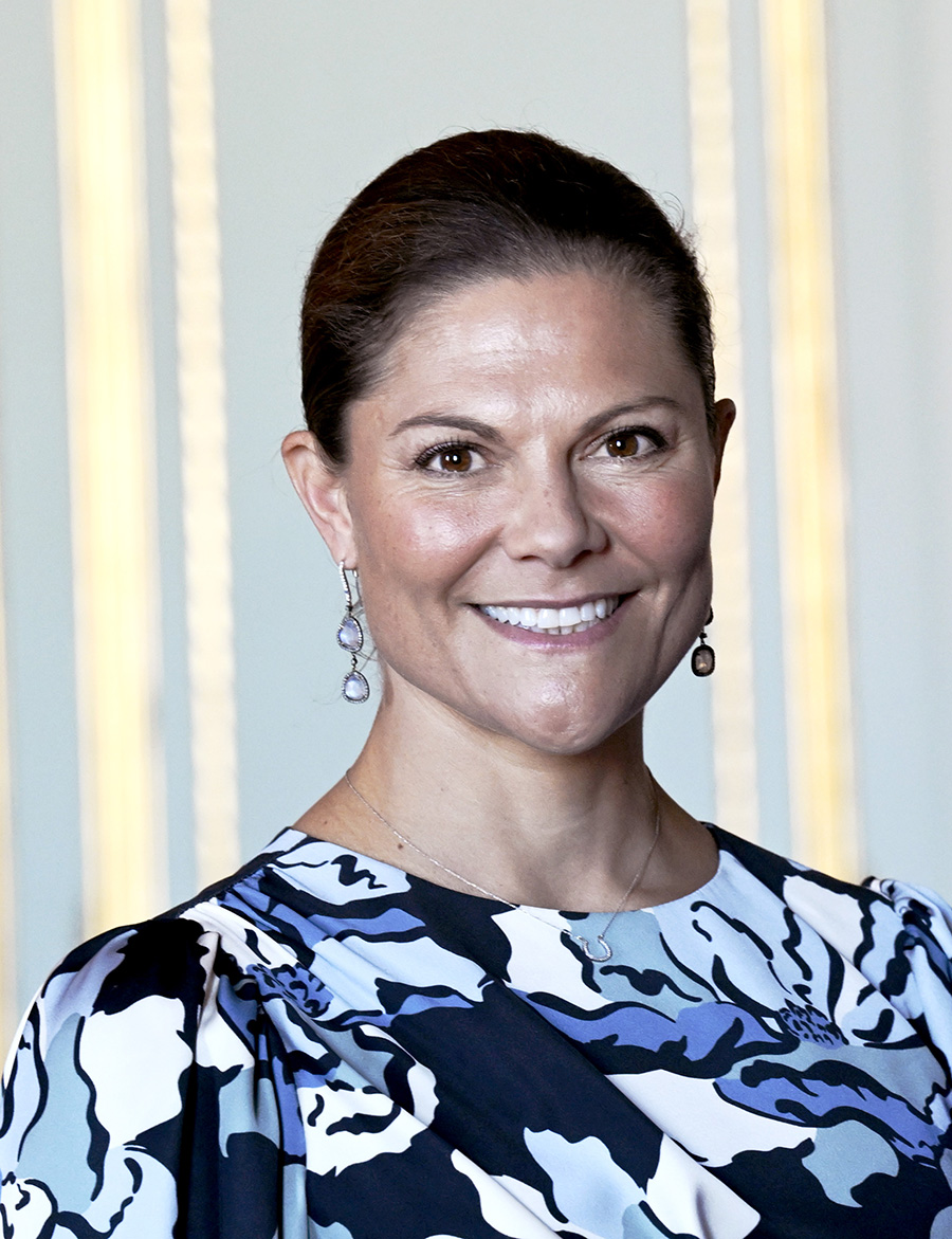 Victorias nya hedersuppdrag – hyllas efter stora avslöjandet